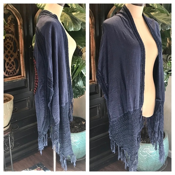 Avril boho linen & cotton crochet tassel kimono - Picture 7 of 8